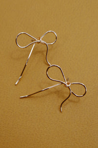 Delicate Wire Bow