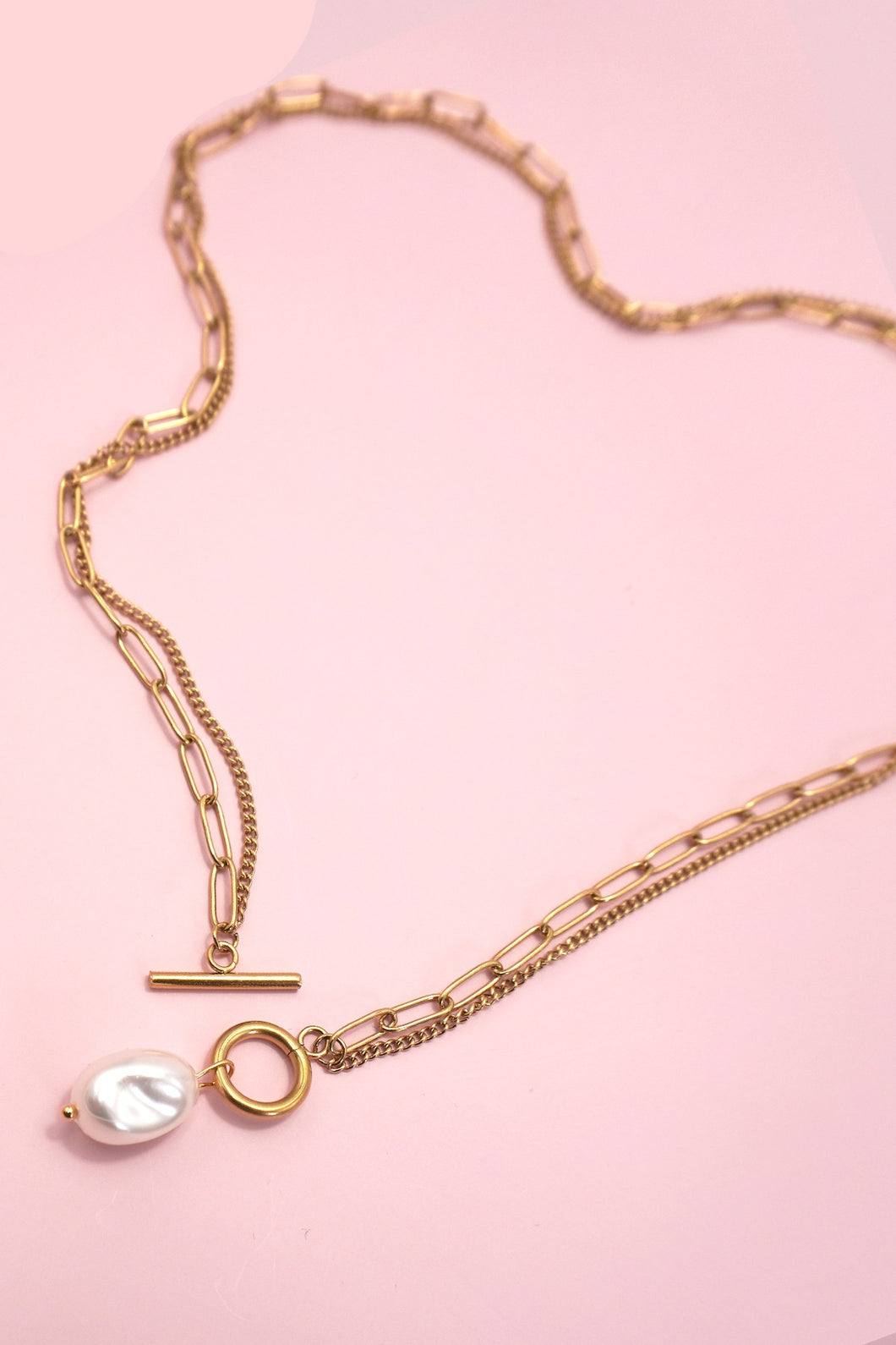 Short Lived Pearl Necklace