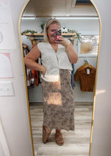 Load image into Gallery viewer, Leopard Midi Skirt