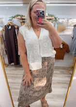 Load image into Gallery viewer, Leopard Midi Skirt