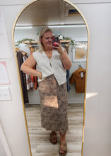 Load image into Gallery viewer, Leopard Midi Skirt