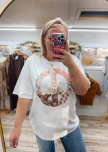 Load image into Gallery viewer, All Love Graphic Tee