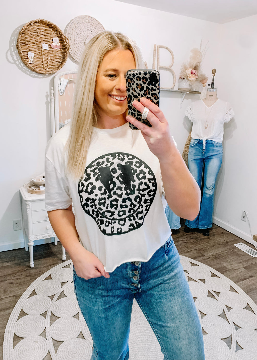Leopard Smiley Cropped Tee